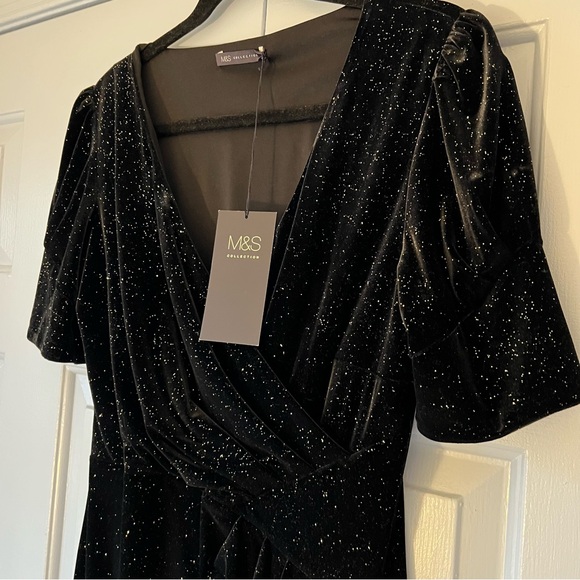 Marks & Spencer Dresses & Skirts - NWT Marks & Spencer Formal Black Velvet Sparkle Dress ✨ Size 8 US
